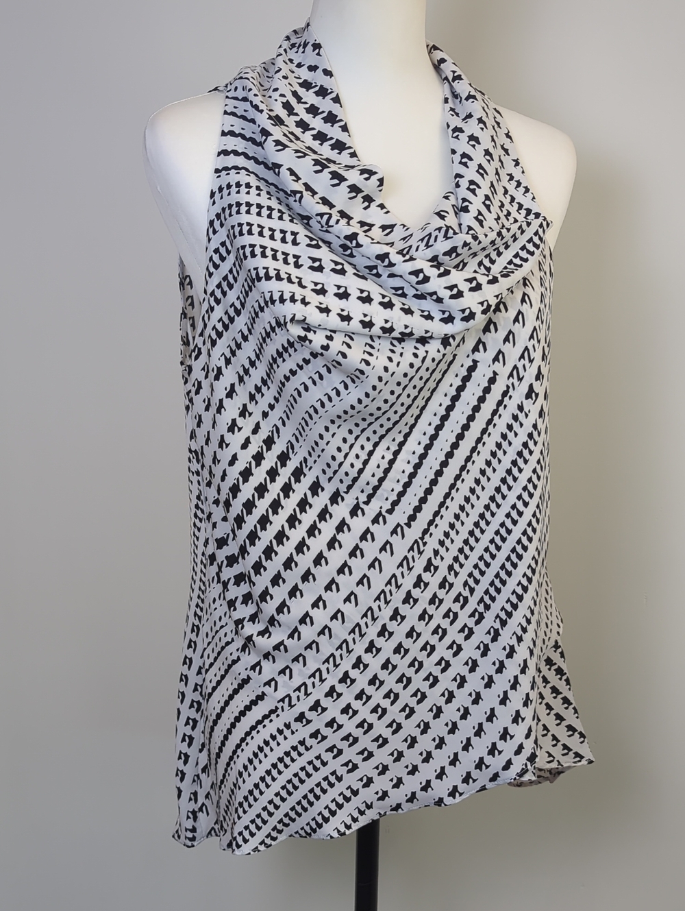 Sioni Draped Cowl Neck Sleeveless Blouse Black White Geometric LARGE